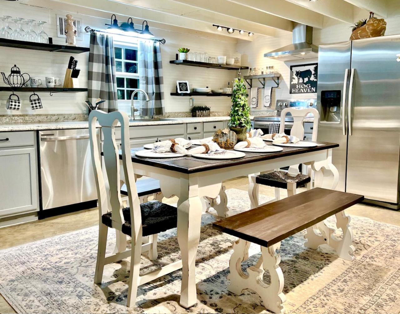 הוילה Platt A Tranquil Retreat Loaded With Ambiance! Sleeps 10 מראה חיצוני תמונה